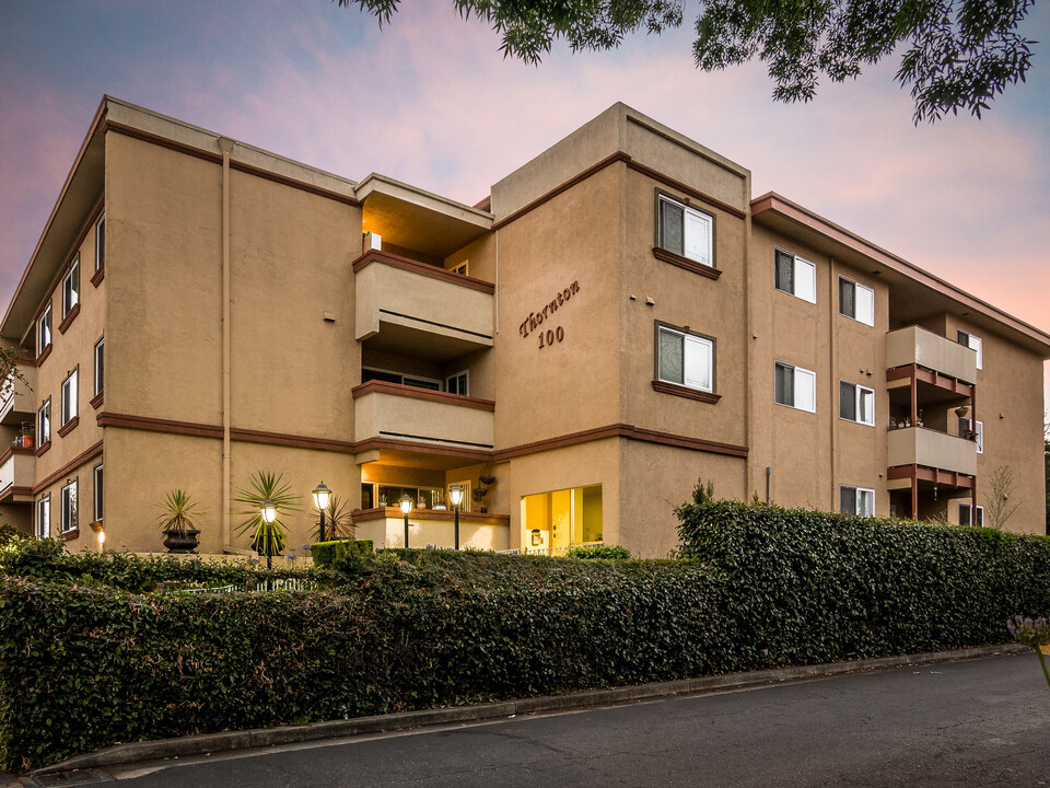 Thornton Apartments in San Leandro, CA - Building Photo