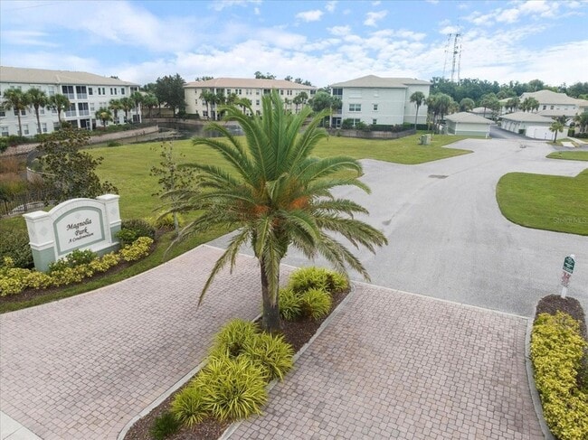 700 Gardens Edge Dr, Unit 724 in Venice, FL - Building Photo - Building Photo