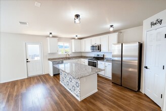 6135 Willow Point Blvd in San Antonio, TX - Building Photo - Building Photo