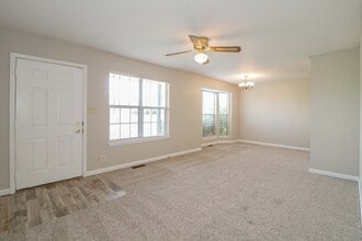 112 Grant Ave in Oak Grove, KY - Building Photo - Building Photo
