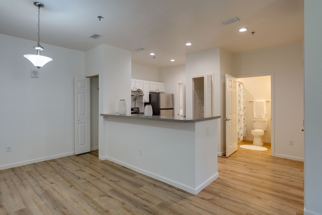 Concord Crossing in Jacksonville, FL - Building Photo