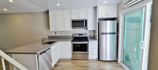 6543 Bell Bluff Ave in San Diego, CA - Building Photo - Building Photo