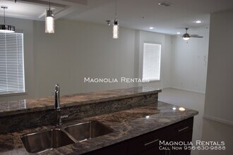 1413 Keeton Ave-Unit -25 in McAllen, TX - Building Photo - Building Photo