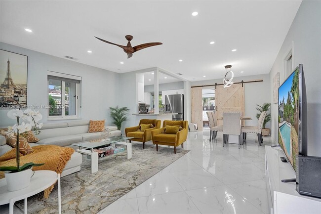 5230 NE 20th Ave in Fort Lauderdale, FL - Foto de edificio - Building Photo