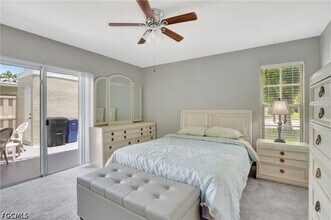 13121 Whitehaven Ln in Ft. Myers, FL - Building Photo - Building Photo