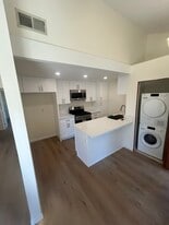 16040 Leffingwell Rd, Unit 54 in Whittier, CA - Building Photo