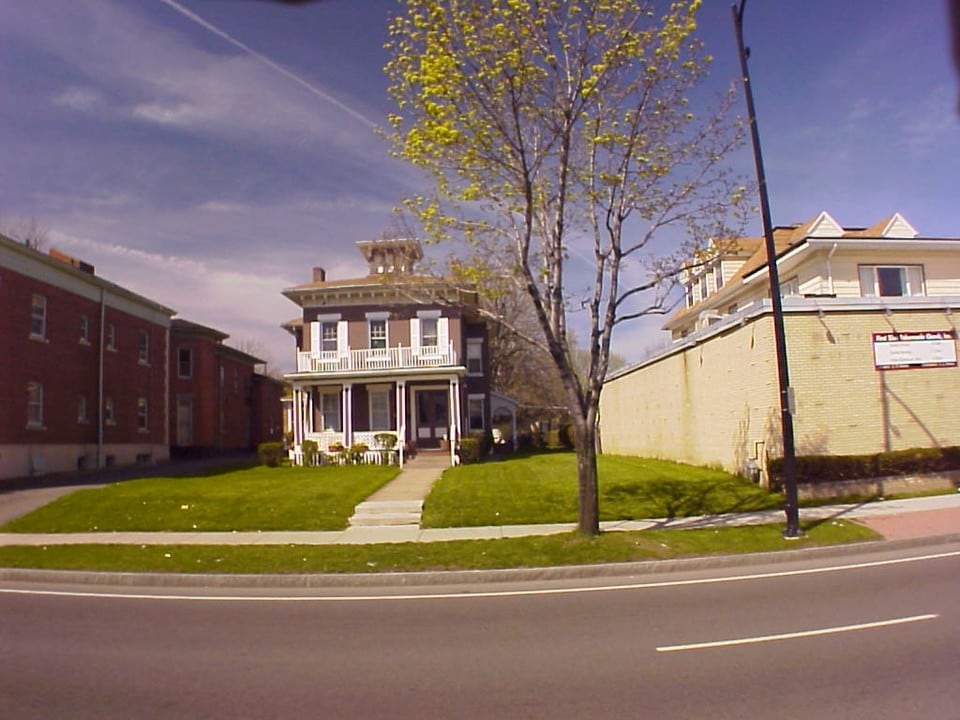 363 Lake Ave in Rochester, NY - Building Photo