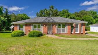 6315 Dupree Dr in Columbus, GA - Building Photo