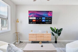 6612 W Paradise Ln in Glendale, AZ - Building Photo - Building Photo