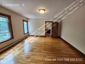6 Overlook St in Northbridge, MA - Building Photo - Building Photo