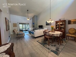 411 Newton Pl in Longwood, FL - Building Photo - Building Photo