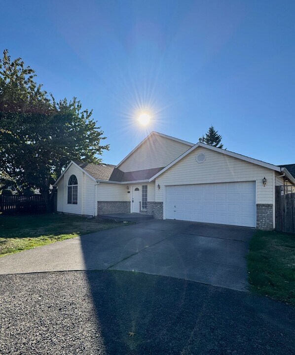 113 NE 139th Ave in Portland, OR - Building Photo