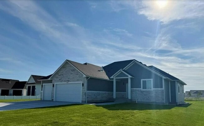 property at 5622 Glass Mountain Blvd