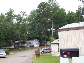 Cherry Valley Mobile Home Park in Lagrange, GA - Foto de edificio - Building Photo