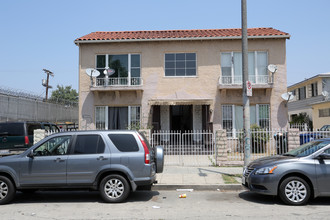 263 W 41st Pl in Los Angeles, CA - Building Photo - Building Photo