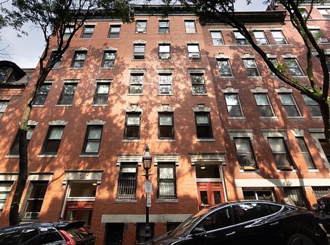 property at 48 Garden St