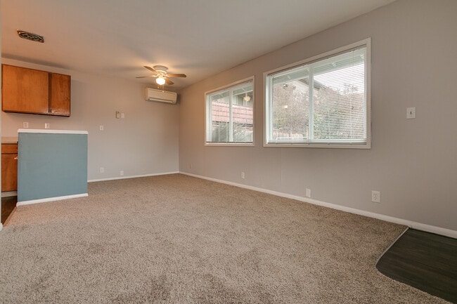1766 Patterson St in Eugene, OR - Building Photo - Building Photo