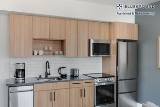 104 12th Ave, Unit SI FL6-ID744 in Seattle, WA - Foto de edificio - Building Photo