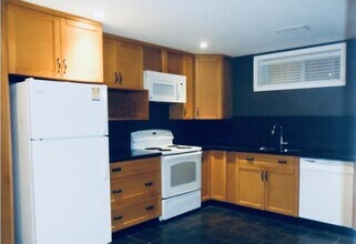 281-172A 172A St in Surrey, BC - Foto de edificio - Building Photo