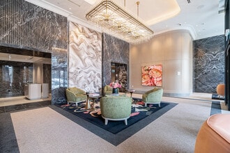 259 The Kingsway in Toronto, ON - Building Photo - Building Photo