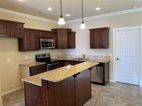 3072 N Autumn Rose Ave in Fayetteville, AR - Building Photo - Building Photo