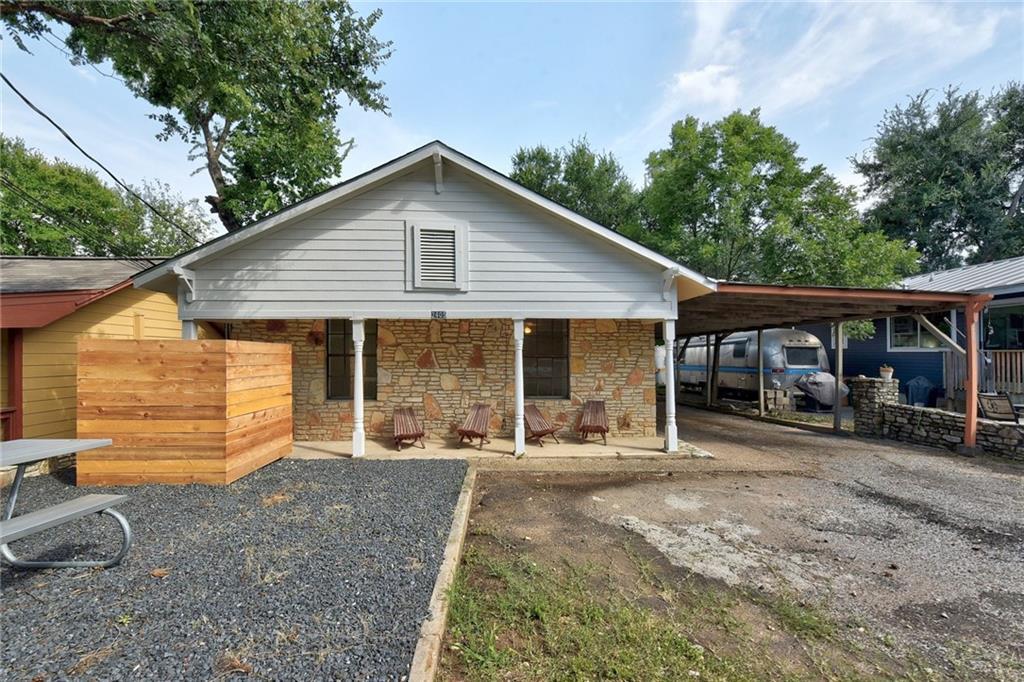 2405 E 10th St in Austin, TX - Building Photo