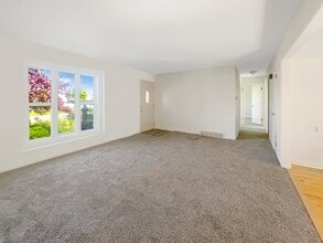 6835 Quincy Dr SW in Grand Rapids, MI - Building Photo - Building Photo