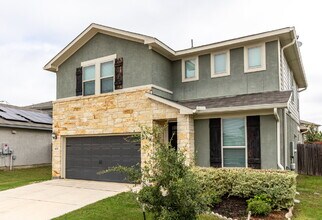 6631 Gentry Farm in San Antonio, TX - Building Photo - Building Photo