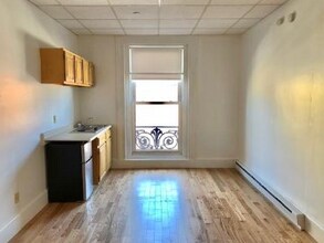 408 Beacon St, Unit 14 in Boston, MA - Building Photo - Building Photo
