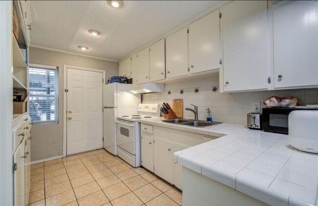 property at 11609 Chimney Rock Rd