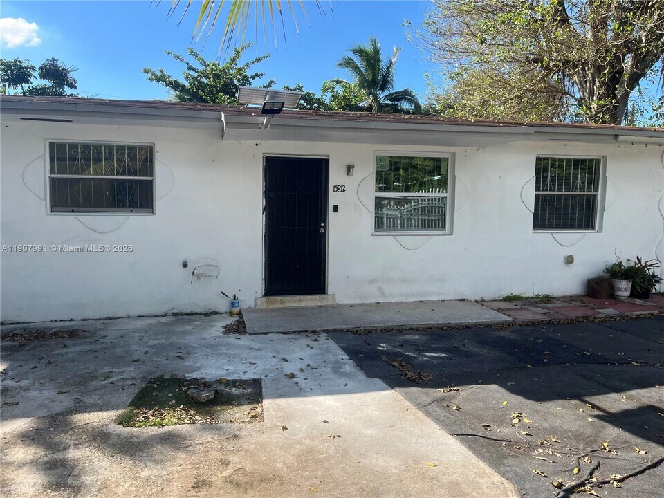 15812 NW 39th Ct in Miami Gardens, FL - Building Photo