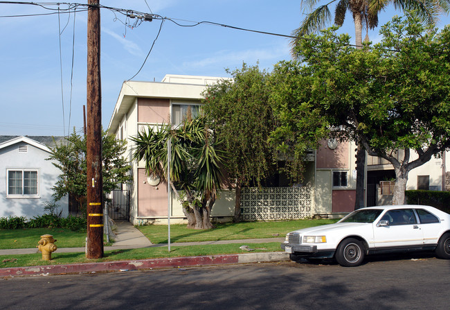 633 Walnut St in Inglewood, CA - Building Photo - Building Photo