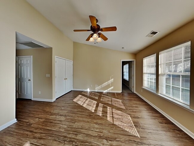 2921 Deep Cove Dr NW, Unit UNIT 10A in Concord, NC - Foto de edificio - Building Photo