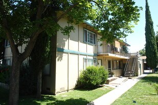 5710 Via Monte Dr in San Jose, CA - Building Photo