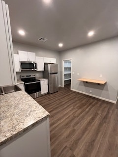 property at 713 W Adobe Dam Dr