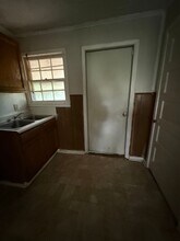 3167 S Clifton St in Wichita, KS - Building Photo - Building Photo