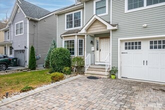 169 Metuchen Ave in Woodbridge Township, NJ - Building Photo - Building Photo