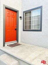 301 E Alameda Ave-Unit -C in Burbank, CA - Building Photo - Building Photo