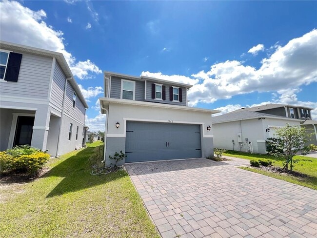 2746 Sanctuary Dr in Clermont, FL - Foto de edificio - Building Photo