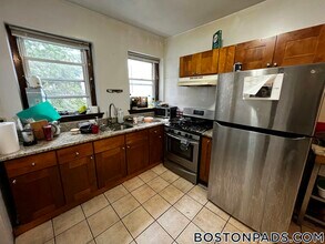 4 Centre St in Boston, MA - Building Photo - Building Photo