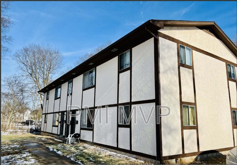 828 Whitethorne Ave in Columbus, OH - Building Photo