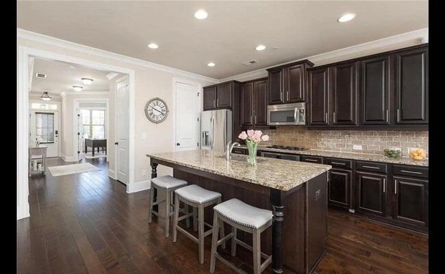 7860 Highland Bluff in Sandy Springs, GA - Building Photo - Building Photo