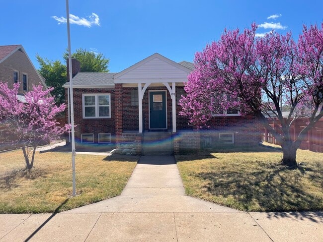 property at 108 W 17th St