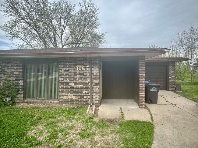 property at 3607 SE 11th St