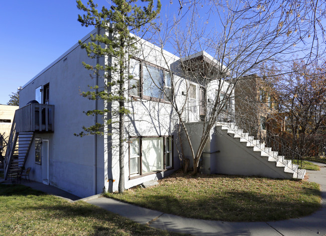 1540 28th Ave SW in Calgary, AB - Building Photo - Building Photo