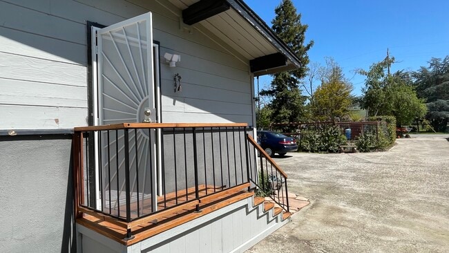 14105 Sycamore Ave, Unit IN LAW QUARTERS, Unit IN LAW QUARTERS