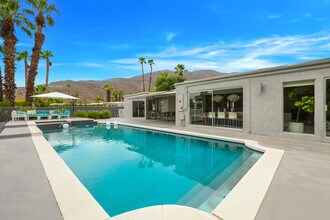 71520 Gardess Rd in Rancho Mirage, CA - Building Photo - Building Photo