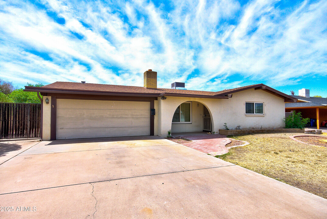 1939 E Minton Dr in Tempe, AZ - Building Photo
