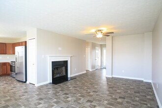 2362 Montezuma Express Dr in Greenfield, IN - Building Photo - Building Photo