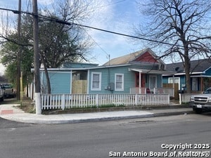 property at 112 Oelkers St